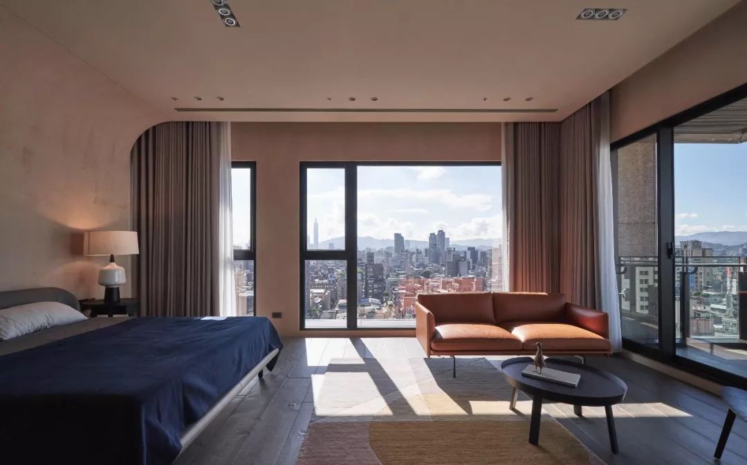 門窗一線品牌如何在低迷的市場(chǎng)環(huán)境下可持續(xù)發(fā)展？