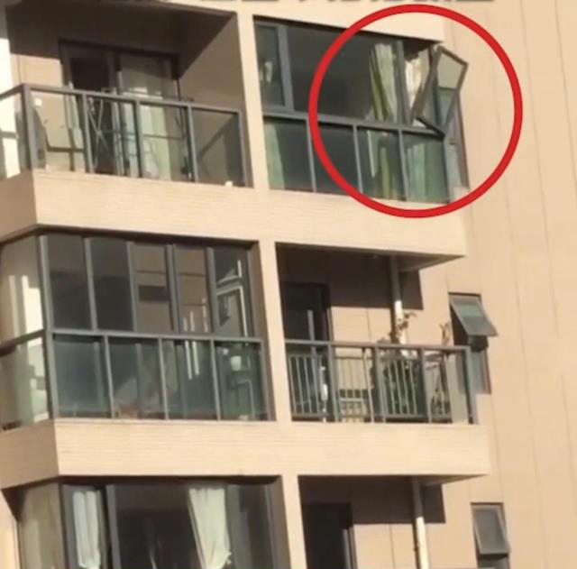 門窗高空墜落事故頻發，誰來保障安全？